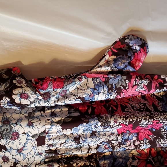 Ulla Popken Floral print Empire Dress short sleeve w/side pockets Stretchy 5X - Picture 7 of 12